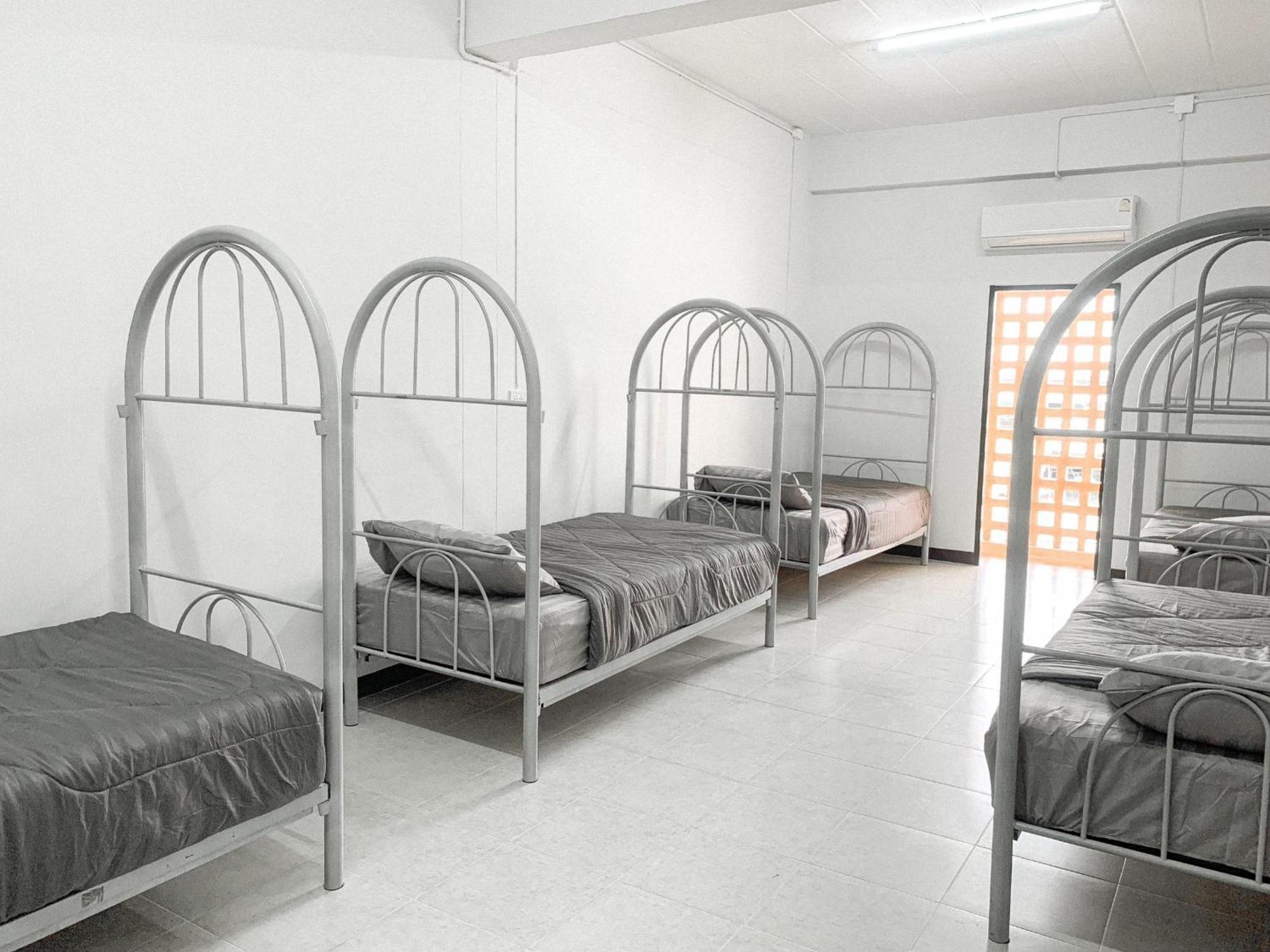 The Savannah Hostel Пай Экстерьер фото
